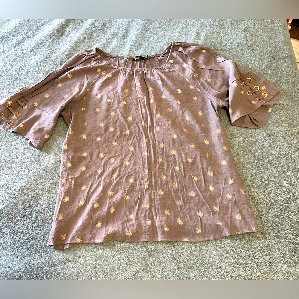 Grey Ladies shirt